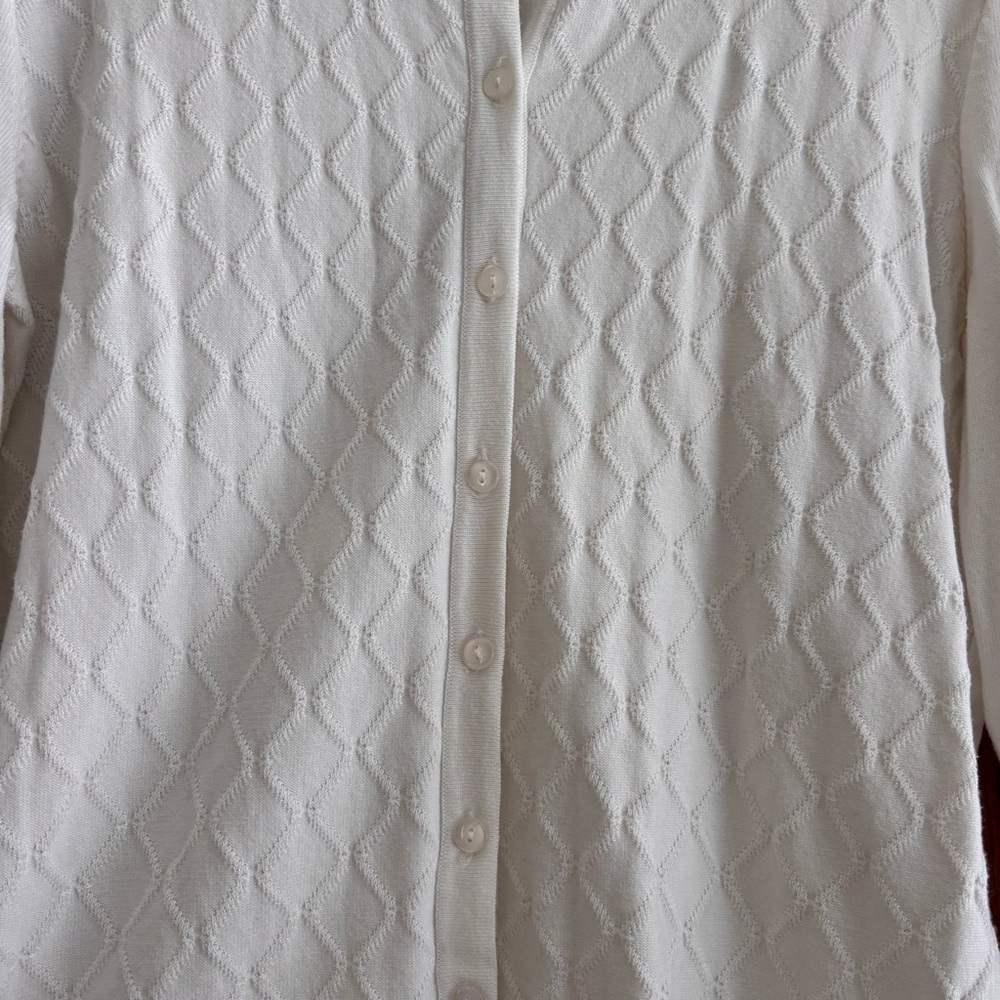 Cleo White Diamond Texture Knit Button Front Cardigan Size M - Picture 3 of 12